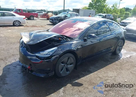 2018 Tesla Model 3 Long Range/Performance z USA, uszkodzony, nr VIN 5YJ3E1EBXJF085530
